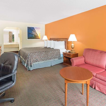 Days Inn By Wyndham Orangeburg South Extérieur photo