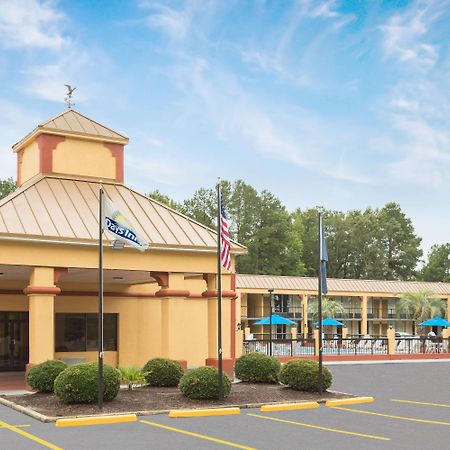 Days Inn By Wyndham Orangeburg South Extérieur photo