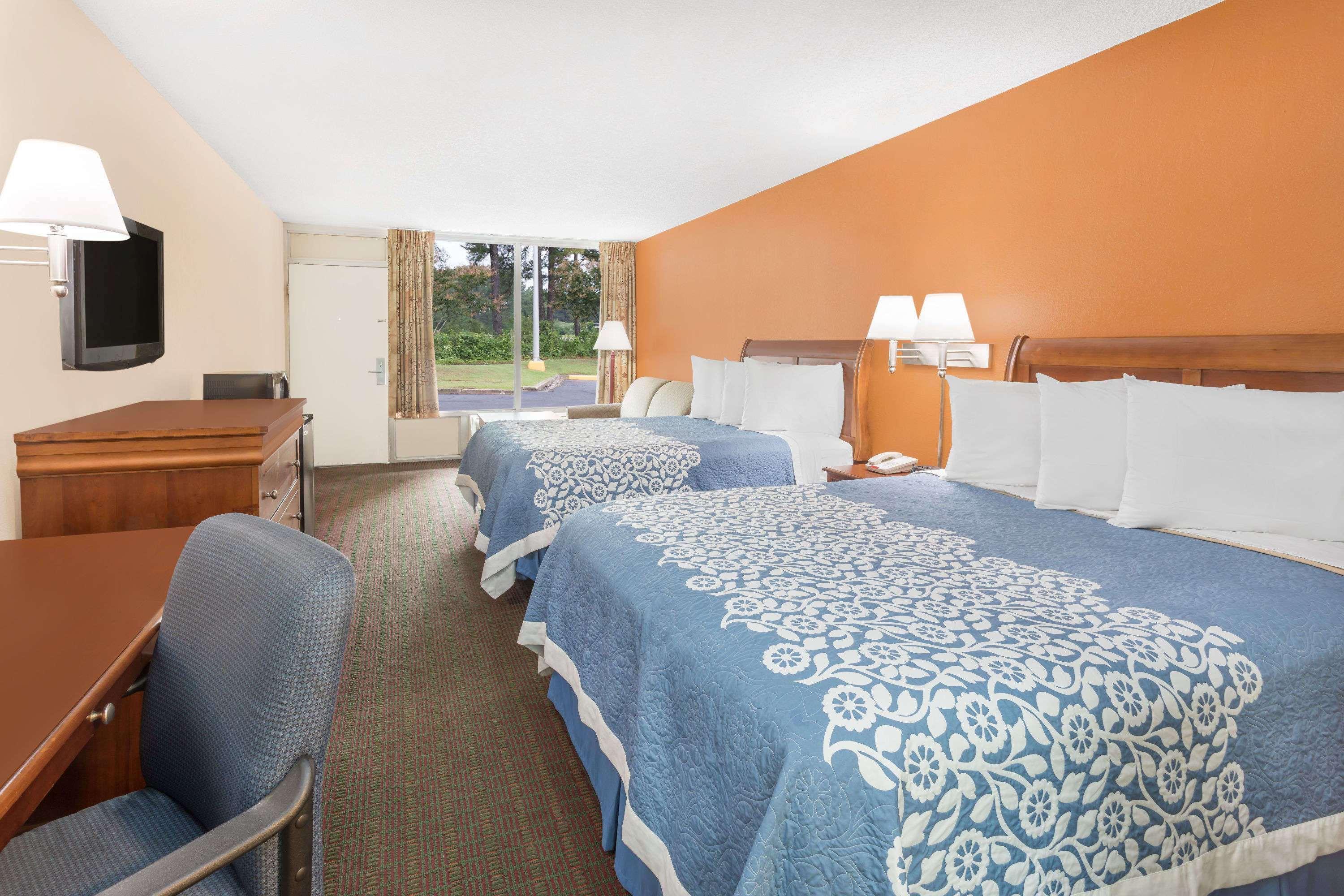 Days Inn By Wyndham Orangeburg South Extérieur photo
