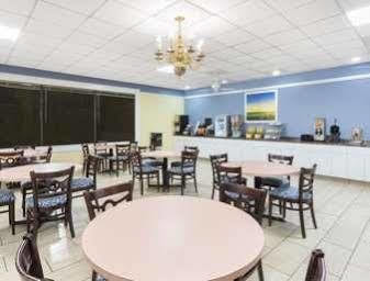 Days Inn By Wyndham Orangeburg South Extérieur photo